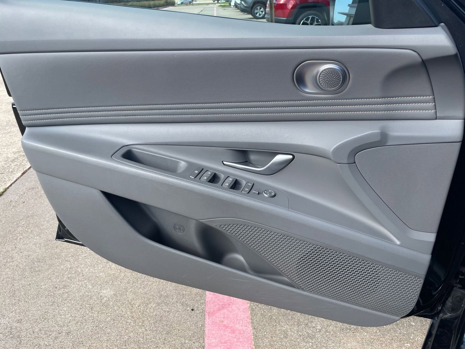 Thumbnail: 2025 Hyundai Elantra - 18