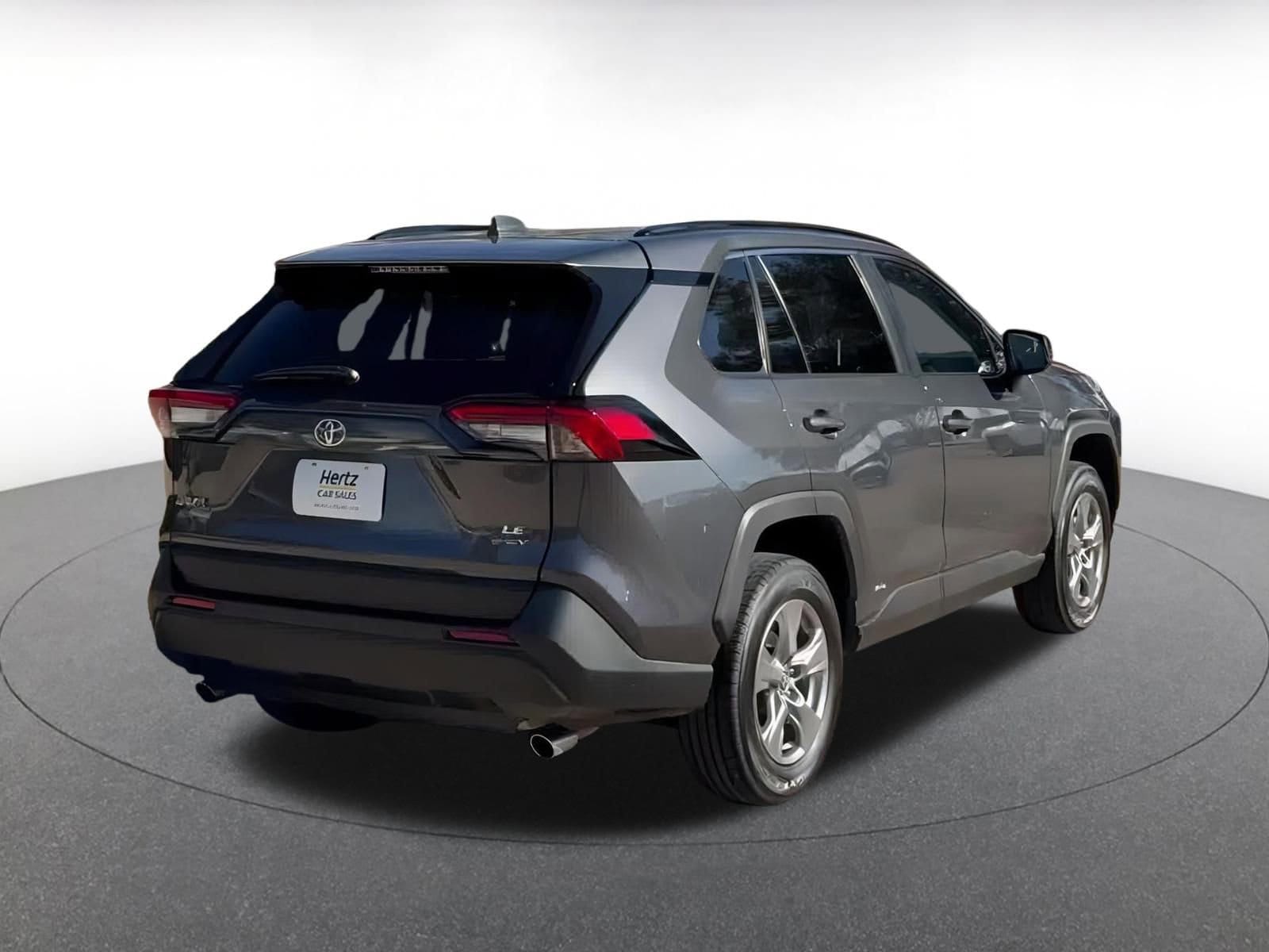 Thumbnail: 2025 Toyota RAV4 - 14