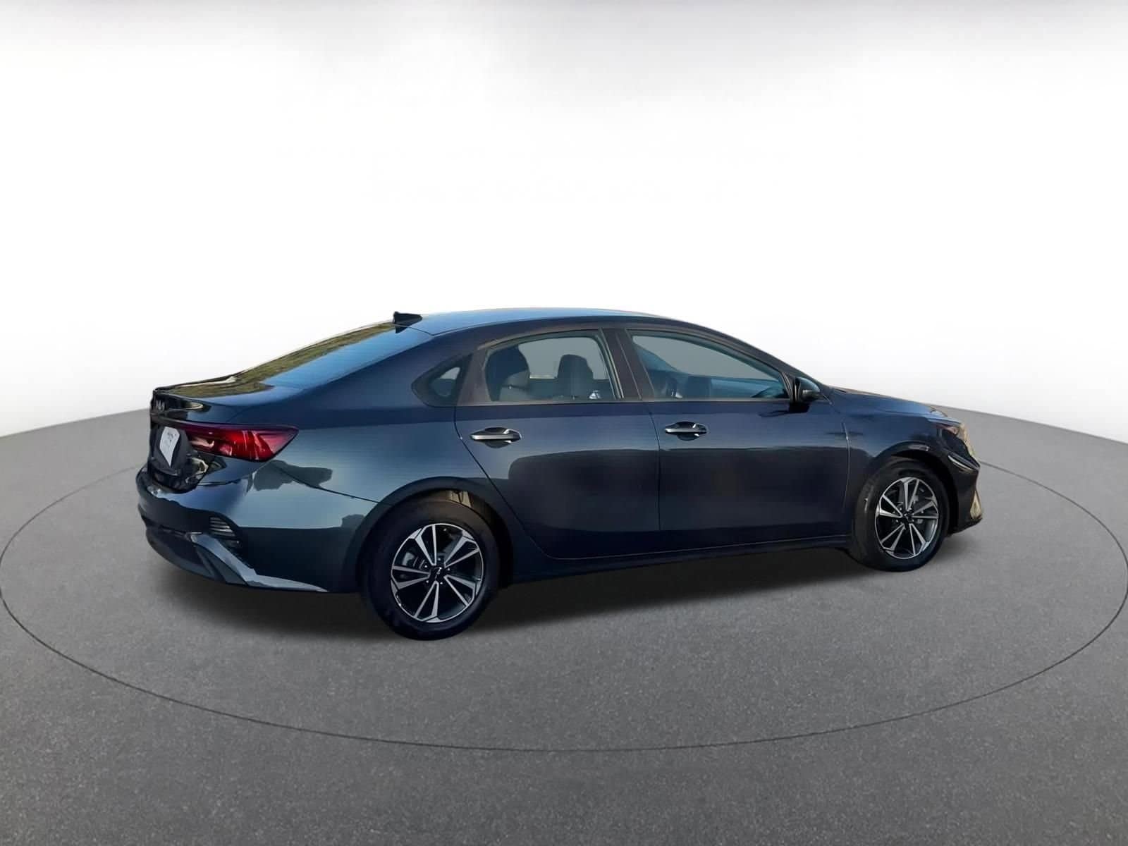 Thumbnail: 2024 Kia Forte - 15