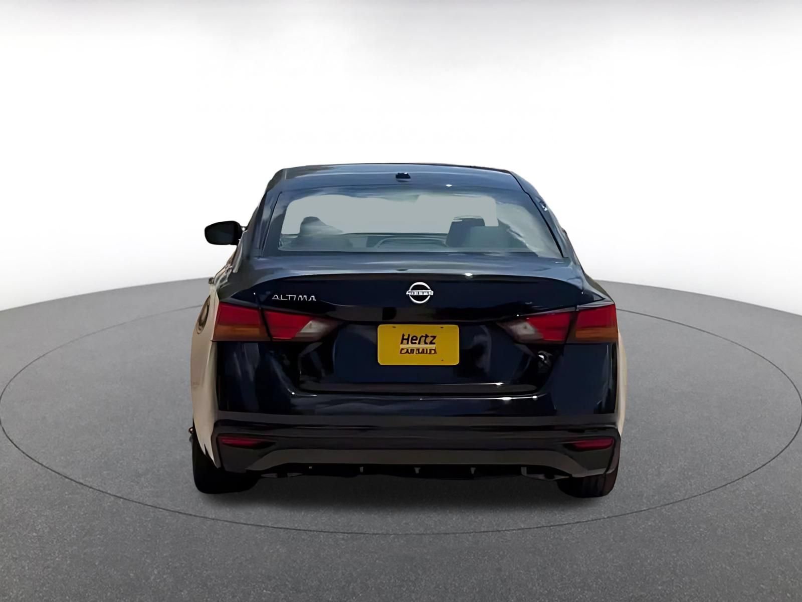 Thumbnail: 2025 Nissan Altima - 12