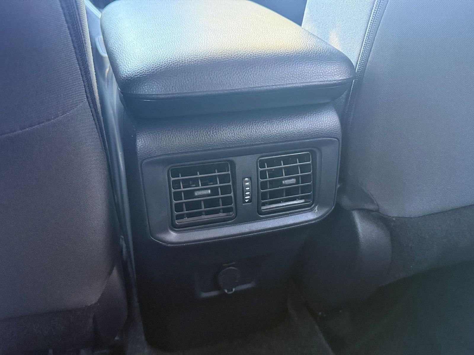 Thumbnail: 2025 Toyota RAV4 - 24