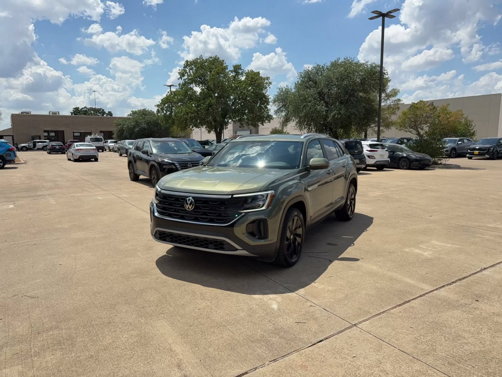 Thumbnail: 2026 Volkswagen Atlas - 5