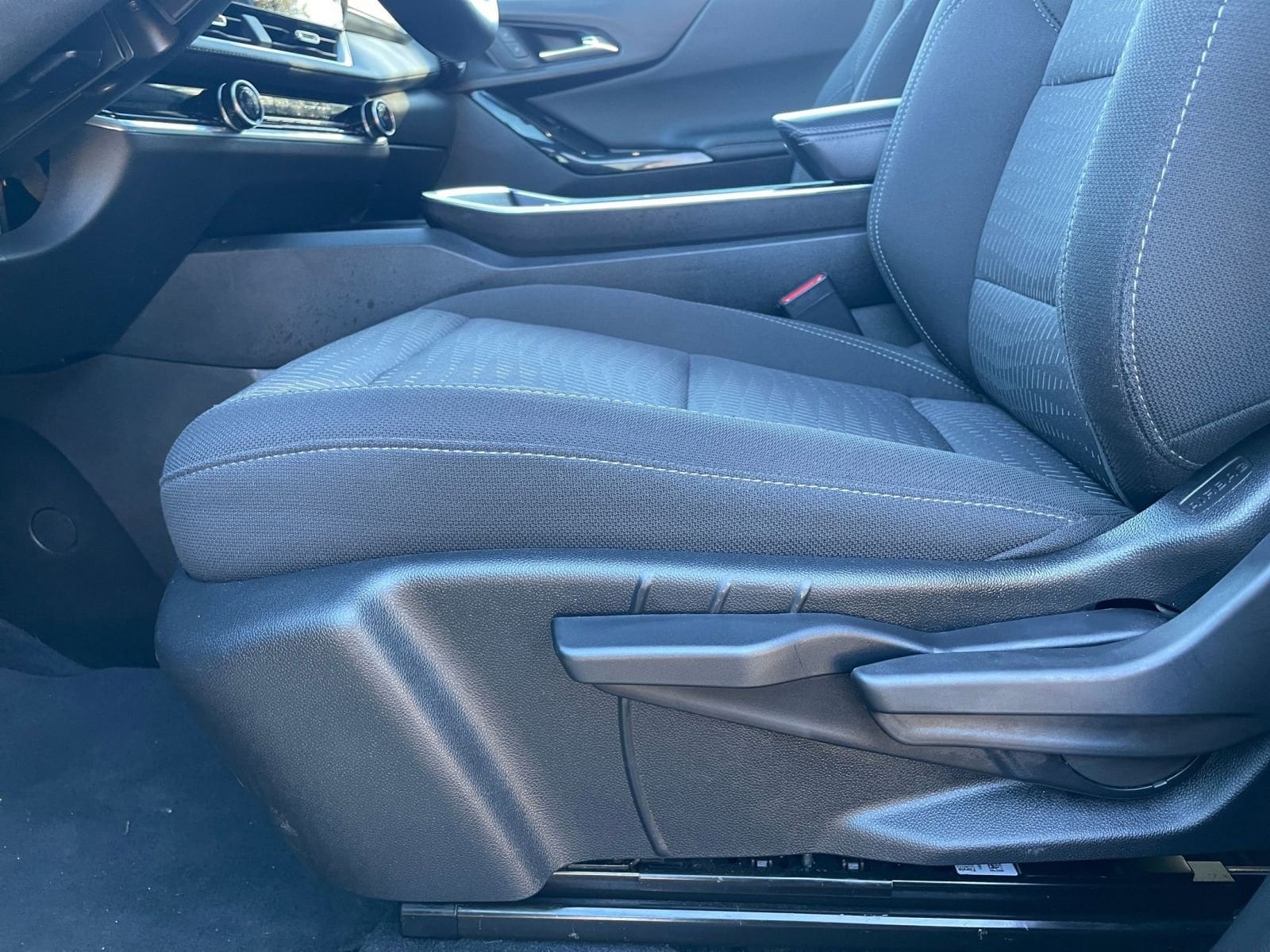 Thumbnail: 2025 Chevrolet Equinox - 23