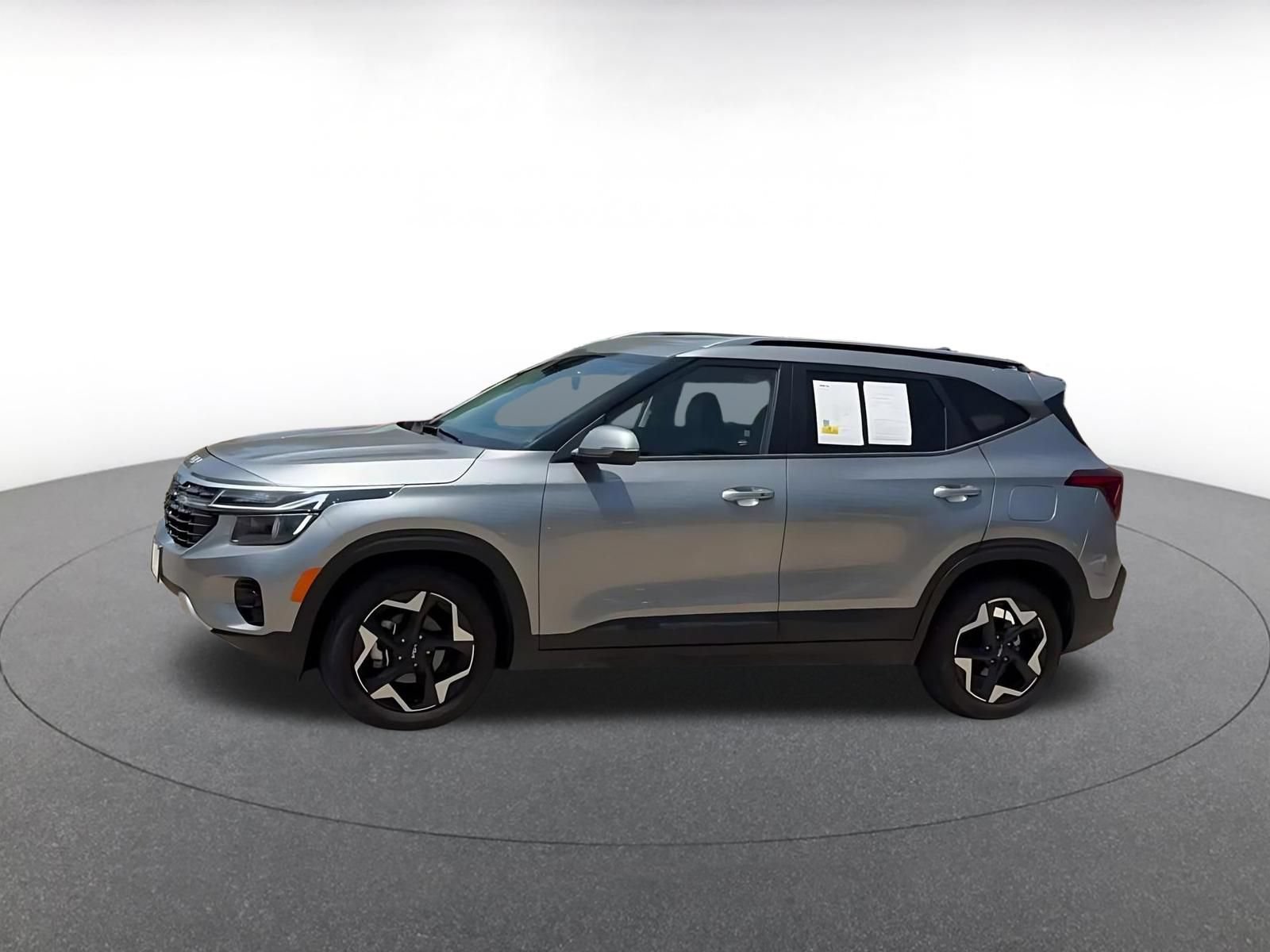 Thumbnail: 2025 Kia Seltos - 8