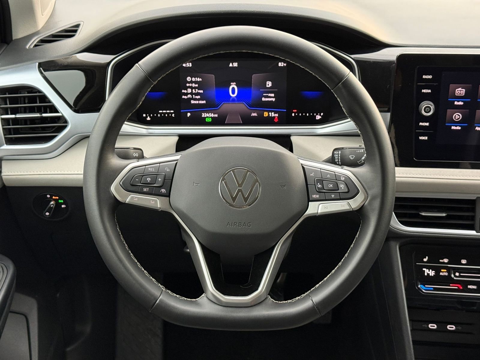 Thumbnail: 2025 Volkswagen Taos - 28