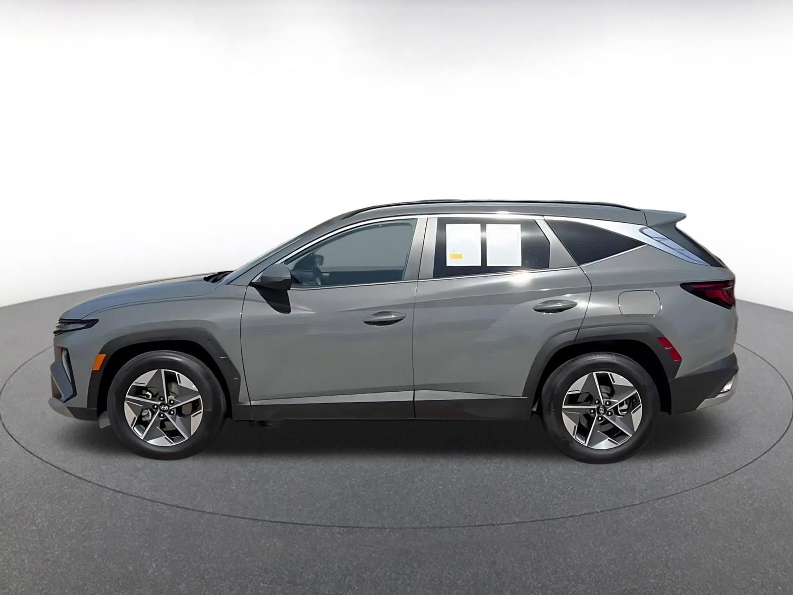 Thumbnail: 2025 Hyundai Tucson - 9