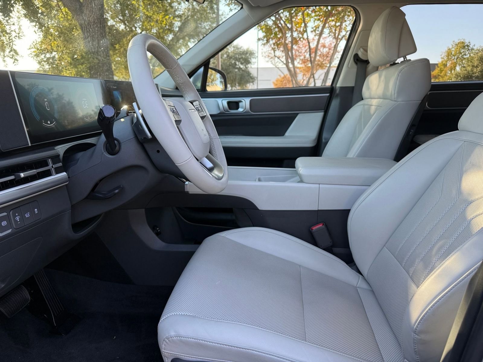 Thumbnail: 2025 Hyundai Santa Fe - 27