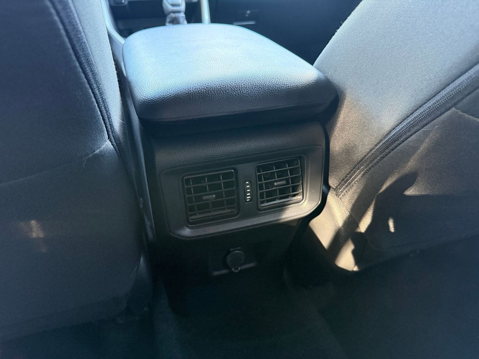 Thumbnail: 2025 Toyota RAV4 - 24