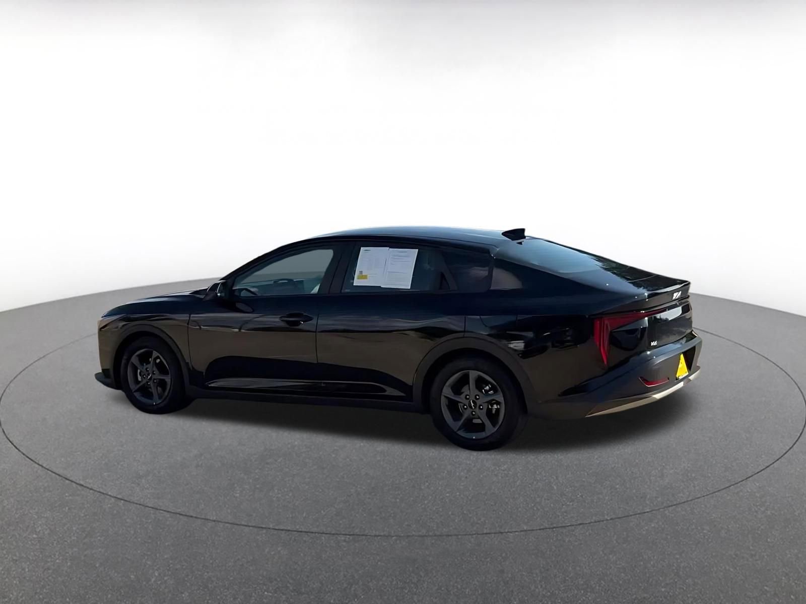 Thumbnail: 2025 Kia K4 - 10