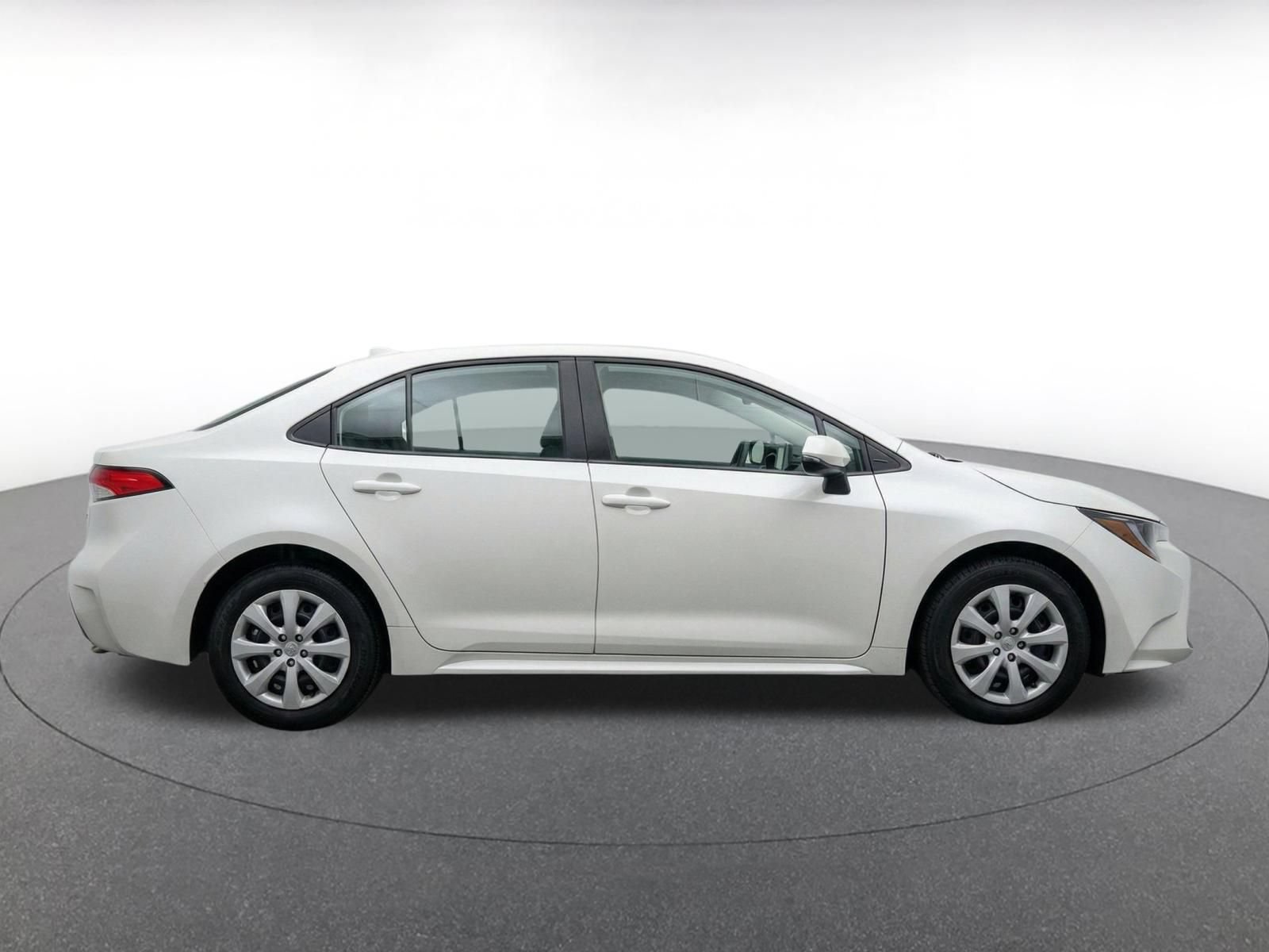 Thumbnail: 2025 Toyota Corolla - 9