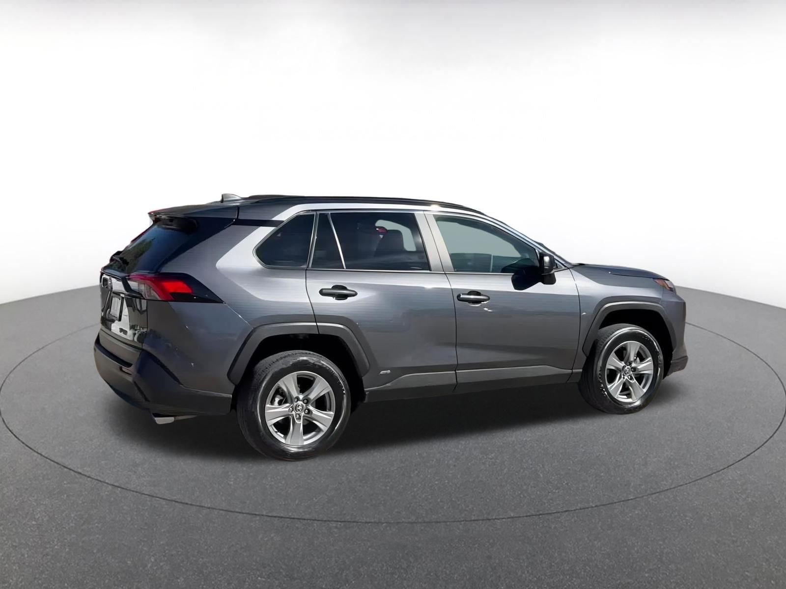 Thumbnail: 2025 Toyota RAV4 - 14