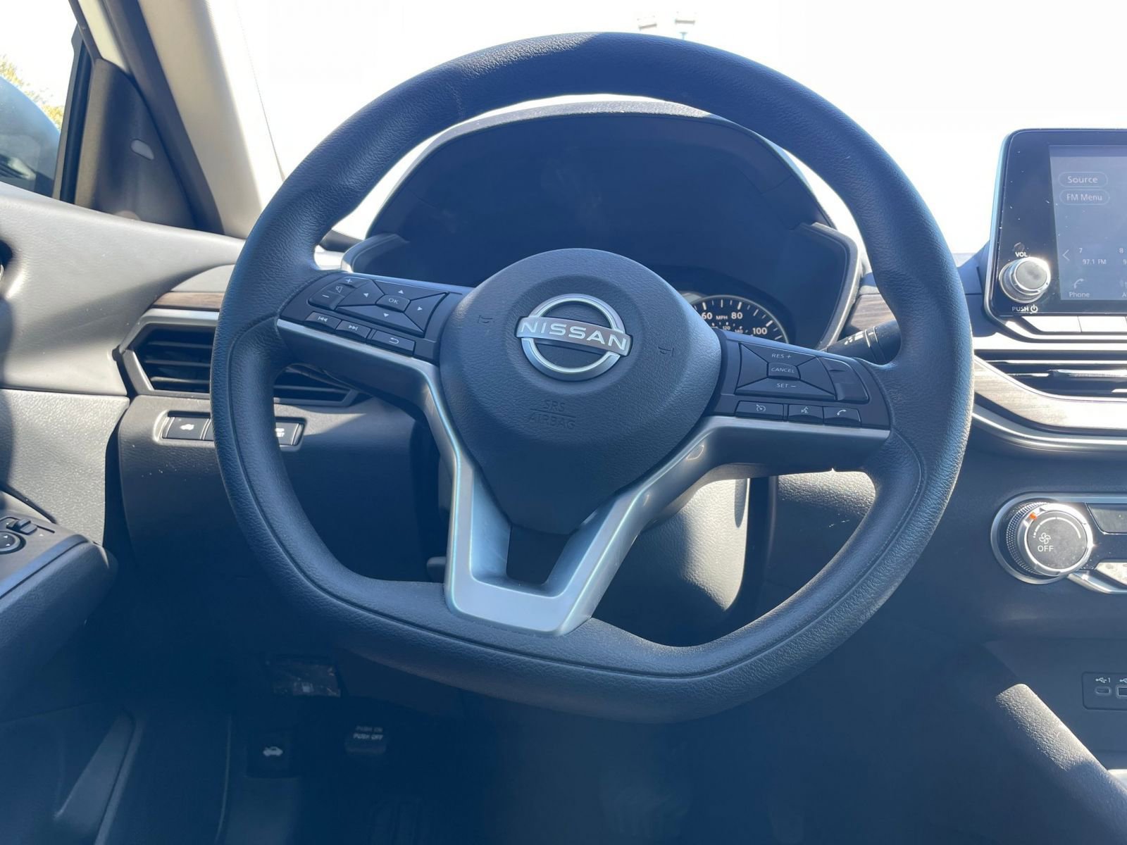 Thumbnail: 2025 Nissan Altima - 29