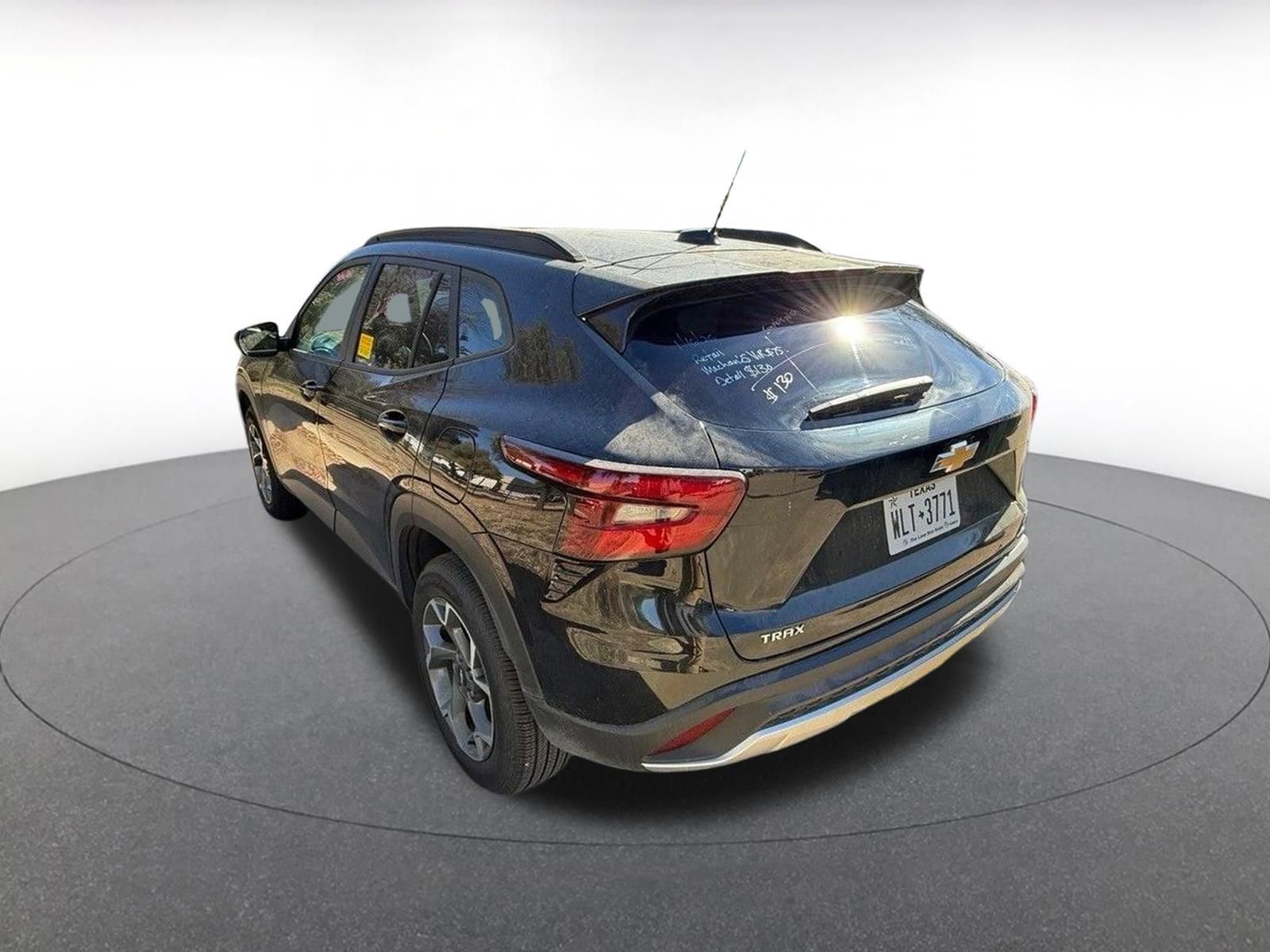 Thumbnail: 2025 Chevrolet Trax - 3