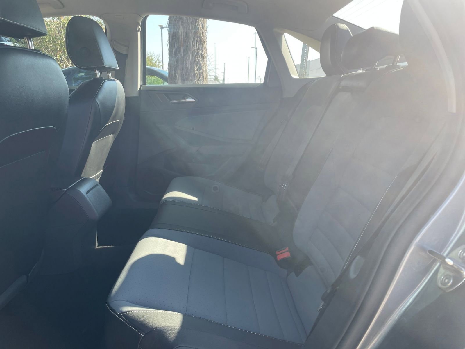 Thumbnail: 2025 Volkswagen Jetta - 27