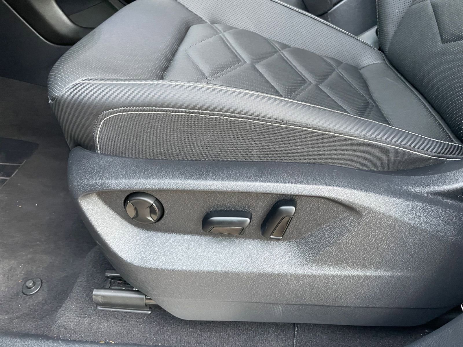 Thumbnail: 2025 Volkswagen Atlas - 23