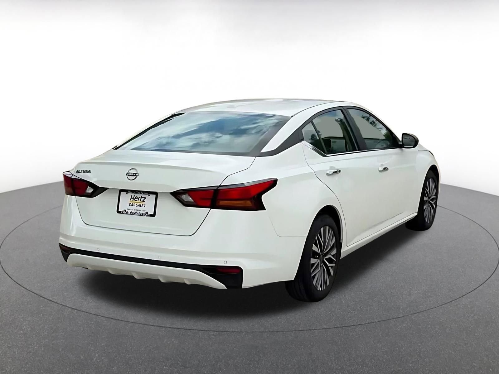 Thumbnail: 2025 Nissan Altima - 14