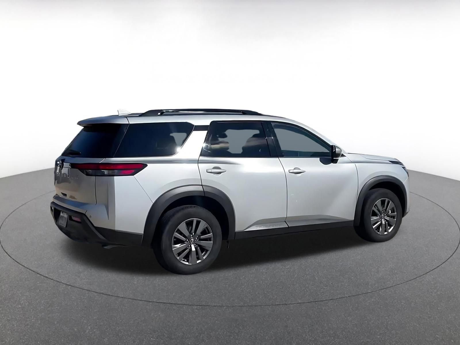 Thumbnail: 2025 Nissan Pathfinder - 15