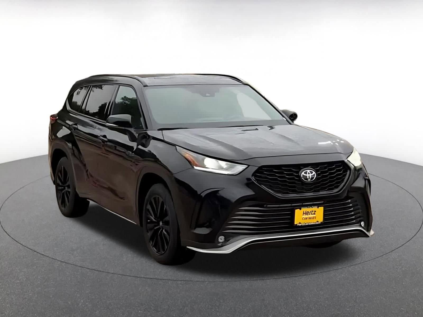 Thumbnail: 2025 Toyota Highlander - 3