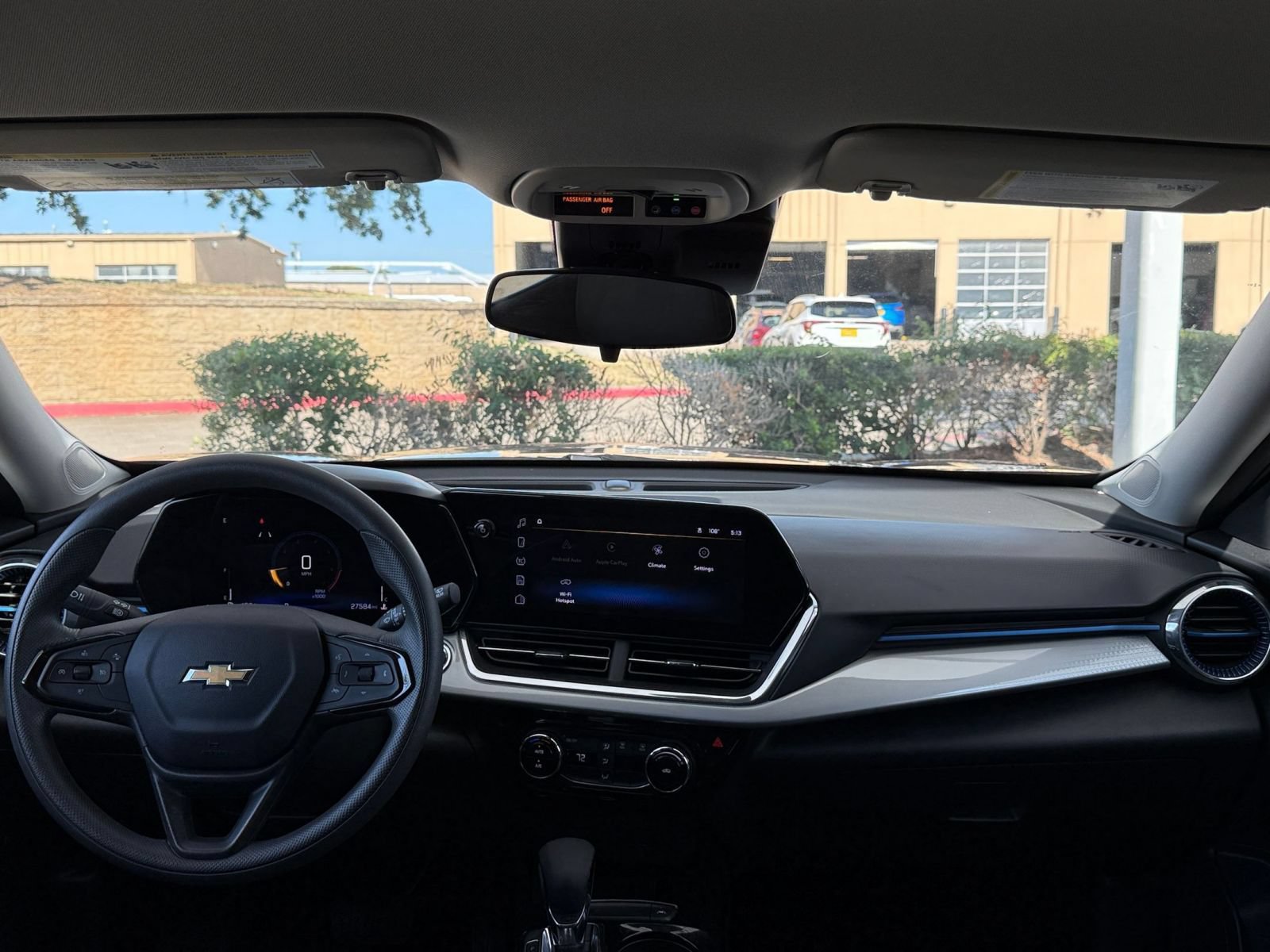 Thumbnail: 2025 Chevrolet Trax - 28
