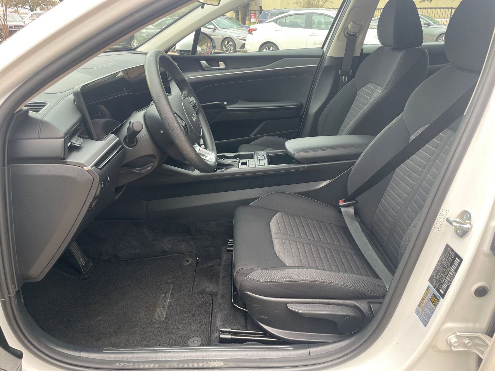 Thumbnail: 2025 Kia K5 - 30