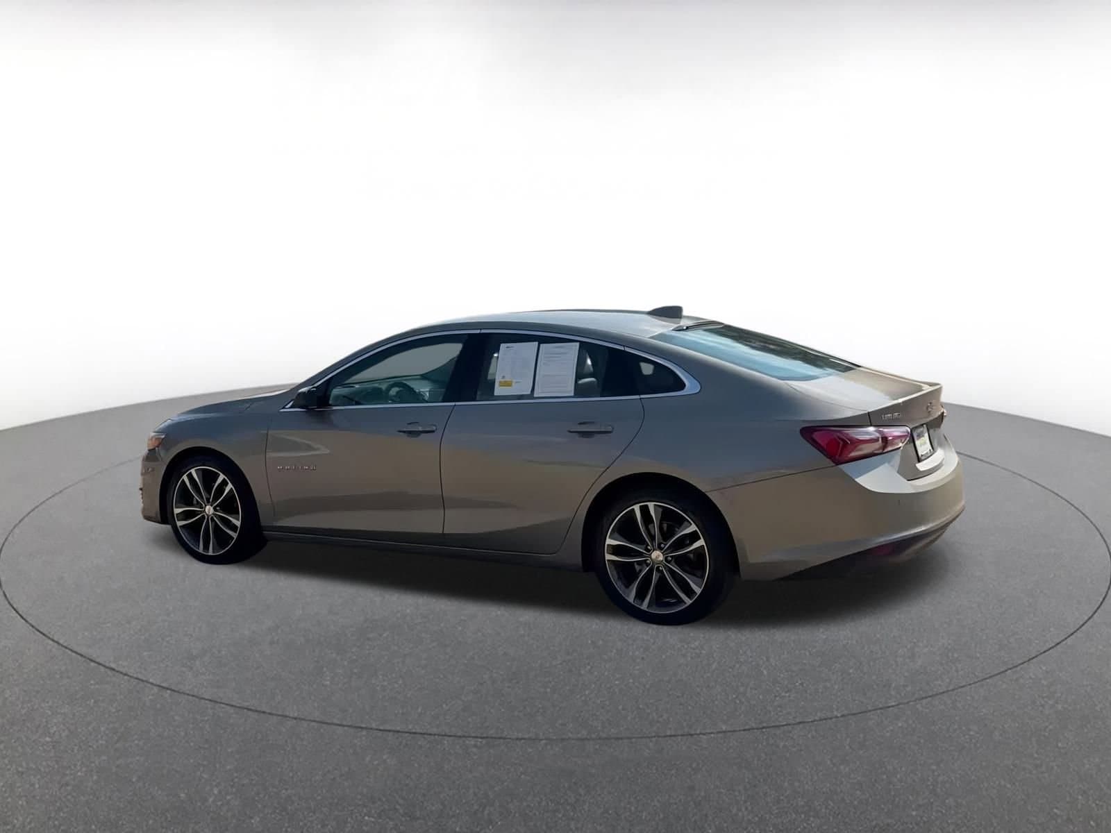 Thumbnail: 2024 Chevrolet Malibu - 10