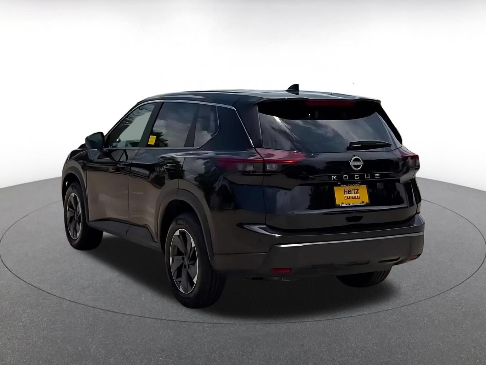 Thumbnail: 2025 Nissan Rogue - 11
