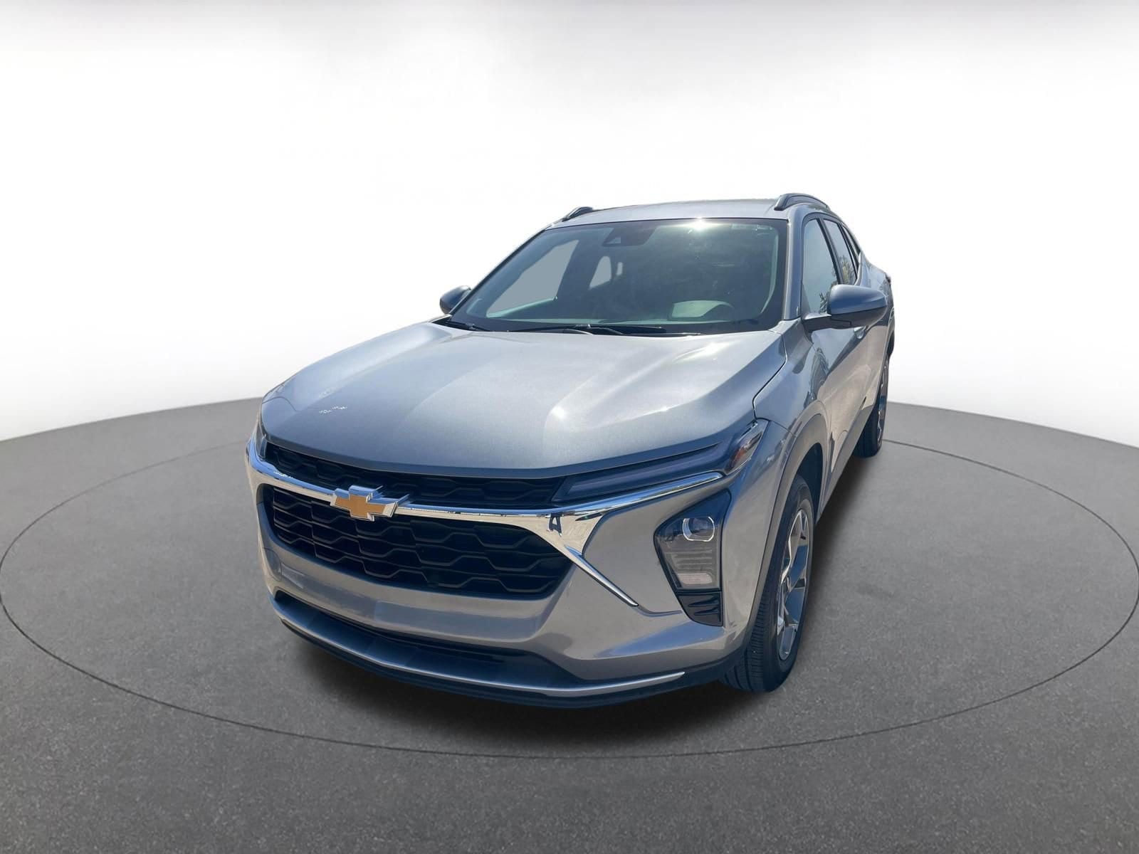 Thumbnail: 2025 Chevrolet Trax - 4