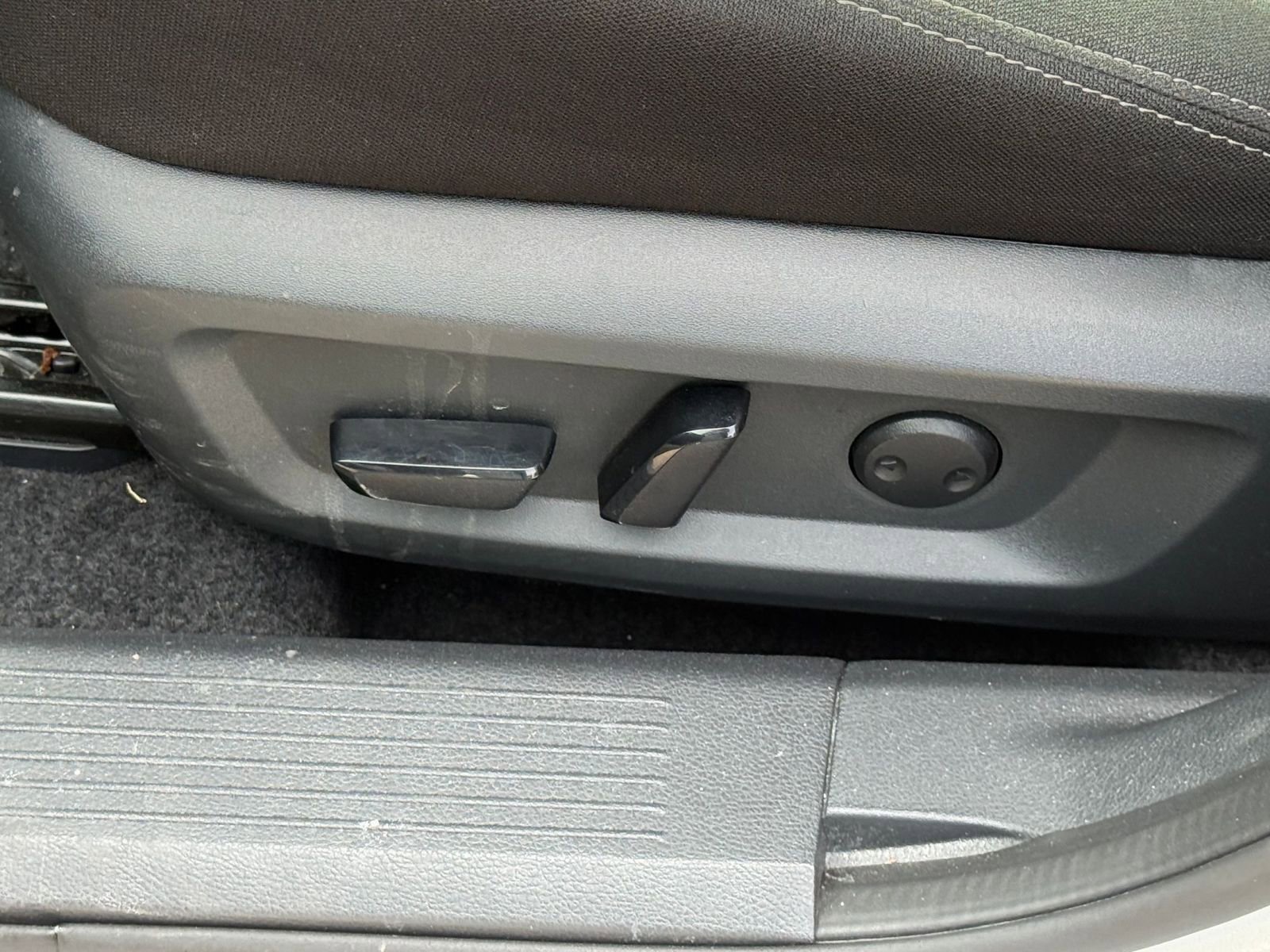 Thumbnail: 2025 Nissan Rogue - 23