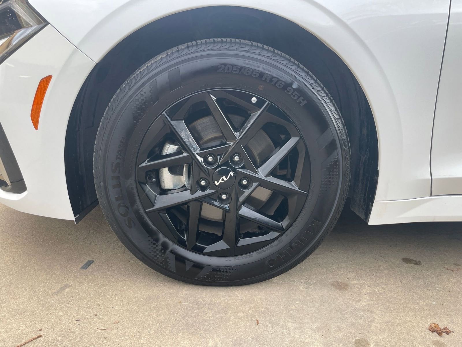 Thumbnail: 2025 Kia K5 - 33