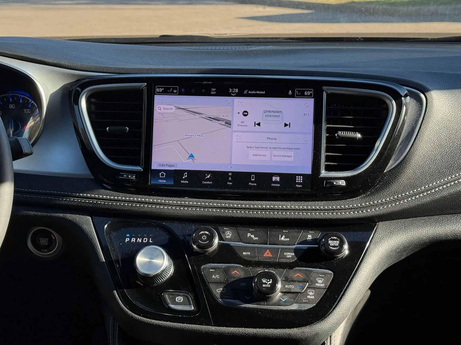 Thumbnail: 2025 Chrysler Pacifica - 20