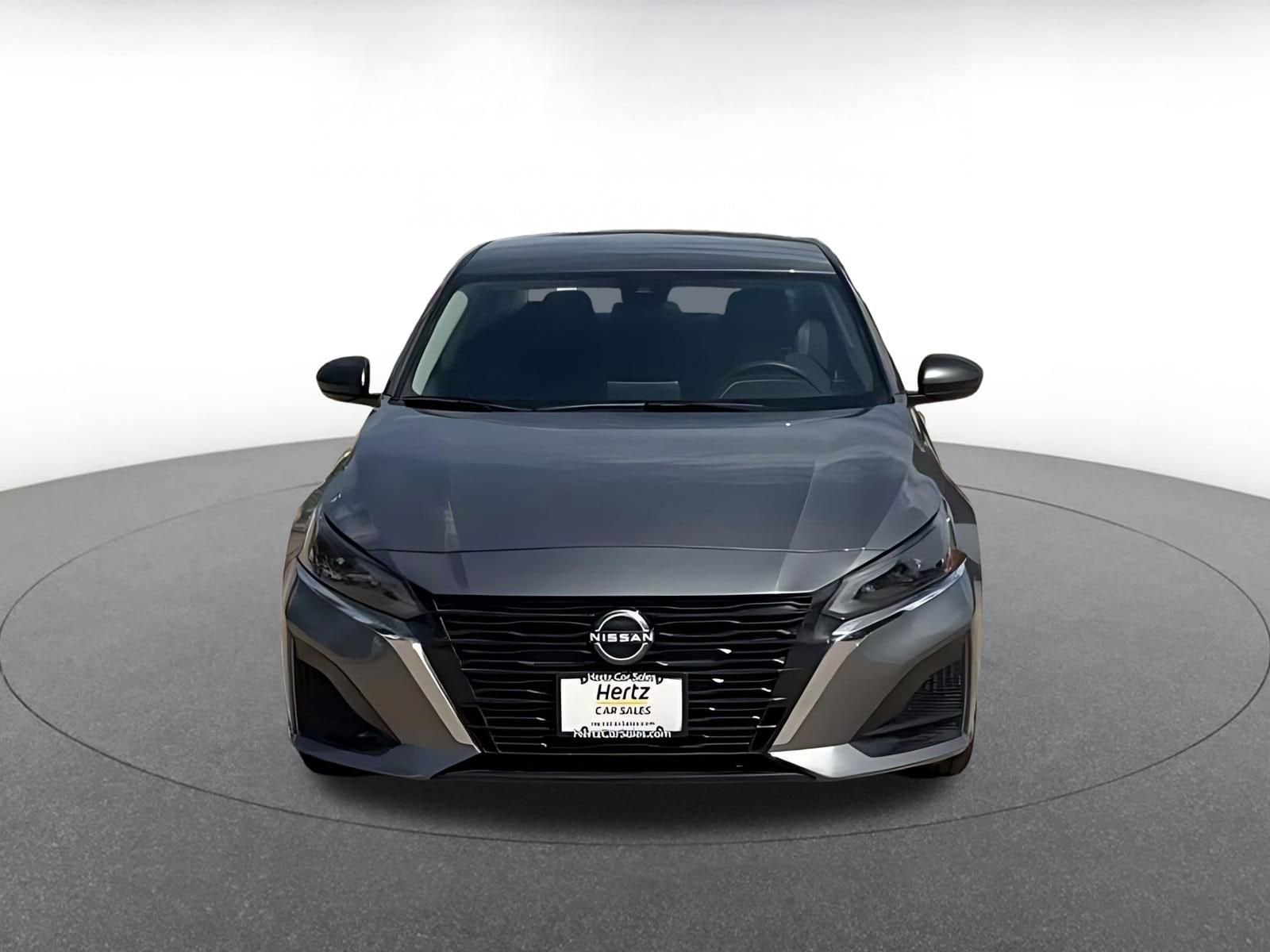 Thumbnail: 2025 Nissan Altima - 4