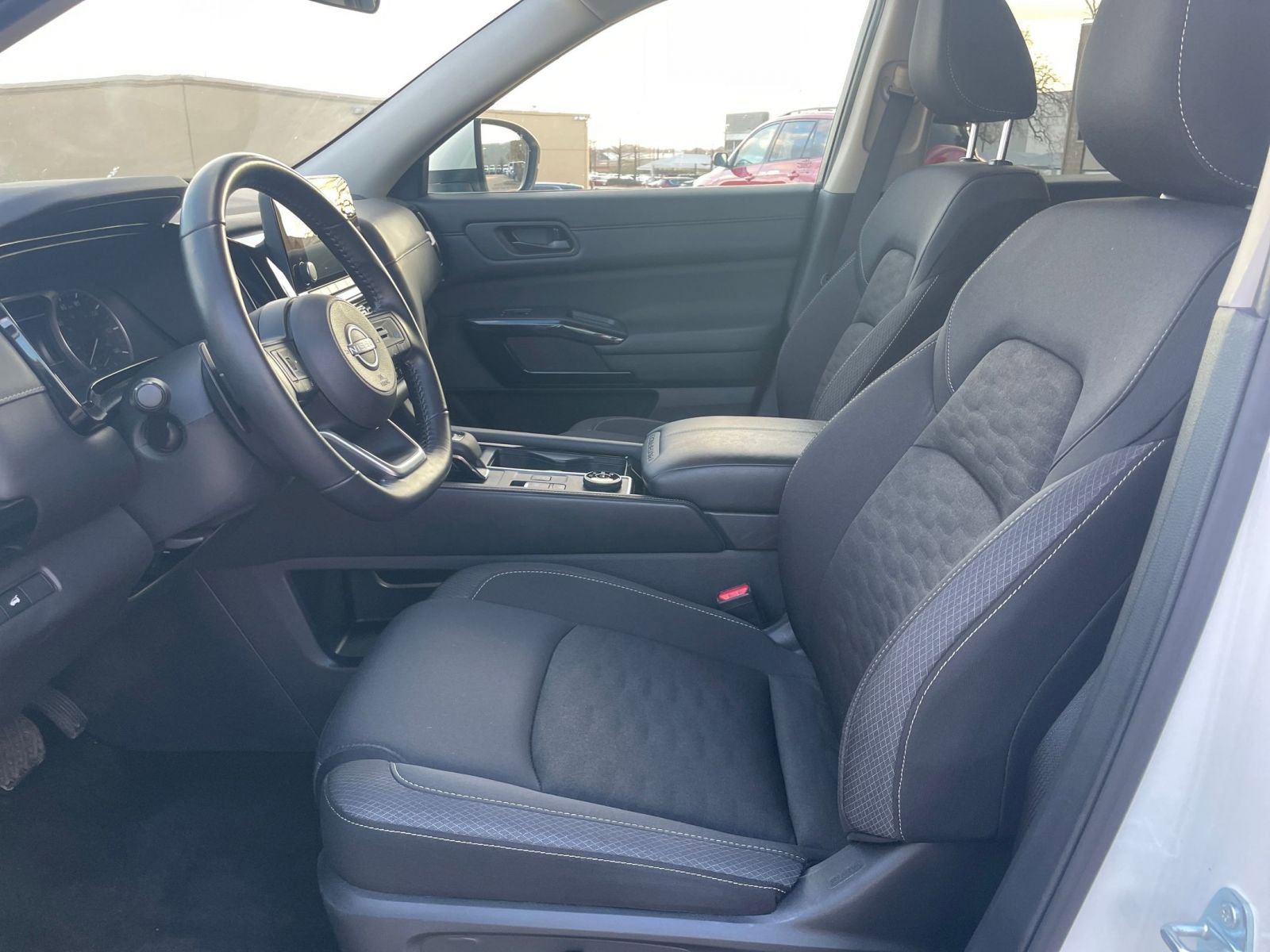 Thumbnail: 2025 Nissan Pathfinder - 29