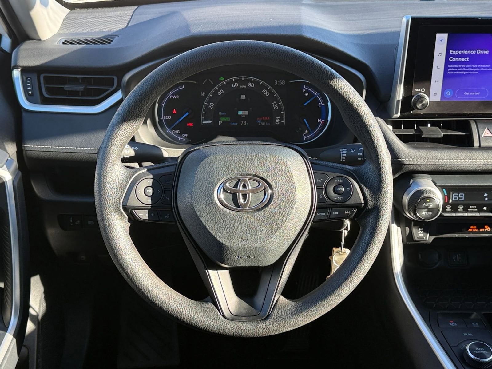 Thumbnail: 2025 Toyota RAV4 - 28