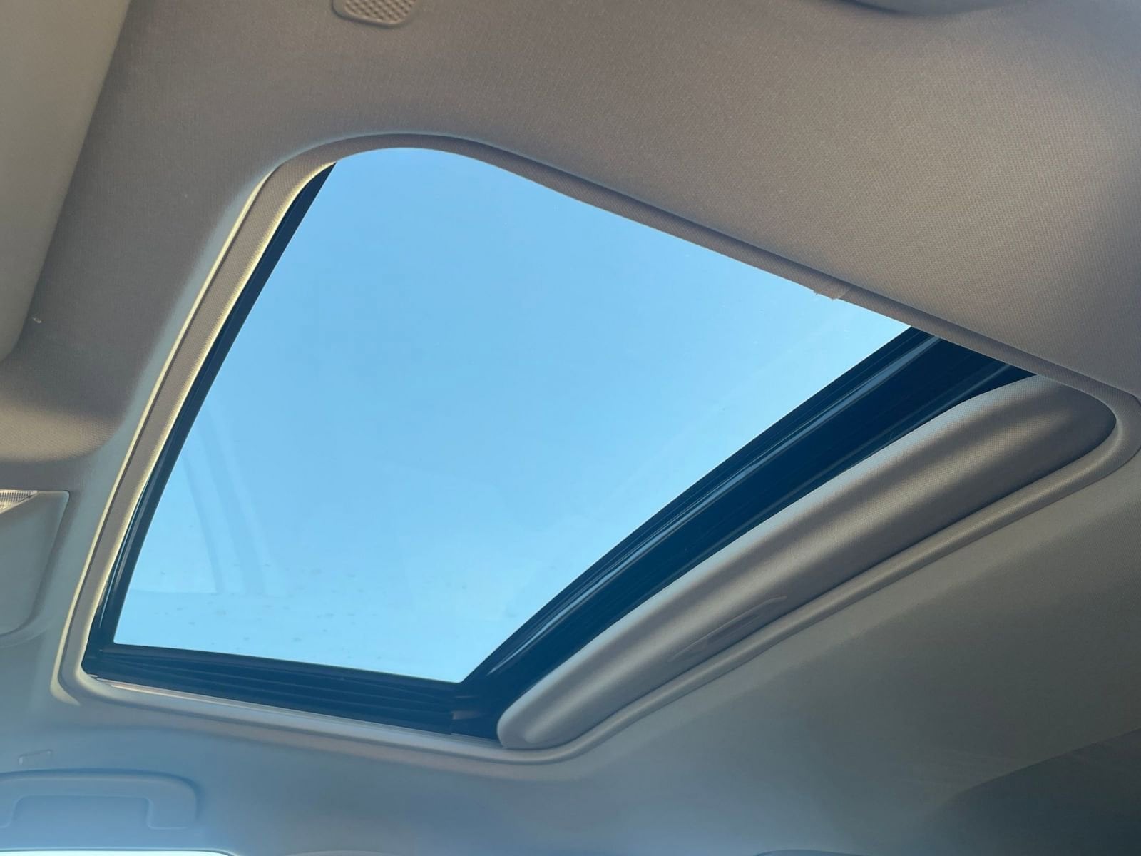 Thumbnail: 2025 Toyota RAV4 - 29