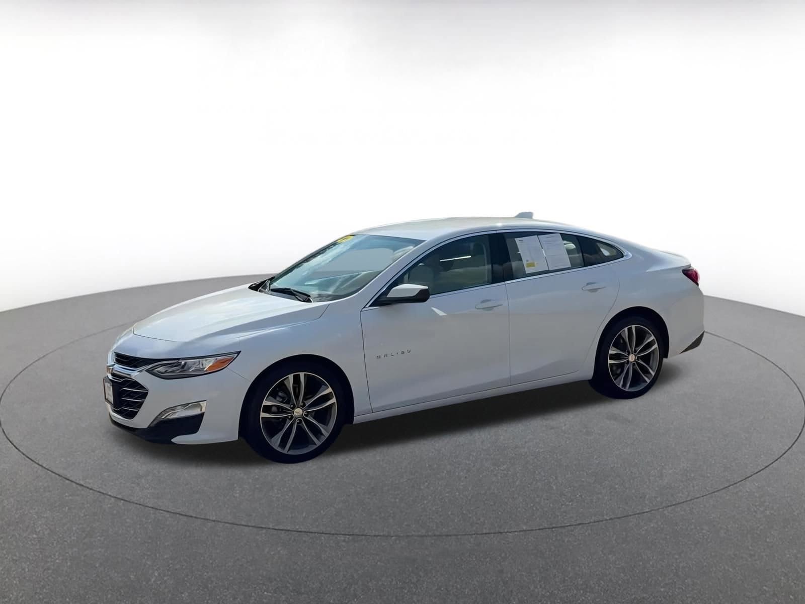 Thumbnail: 2024 Chevrolet Malibu - 8