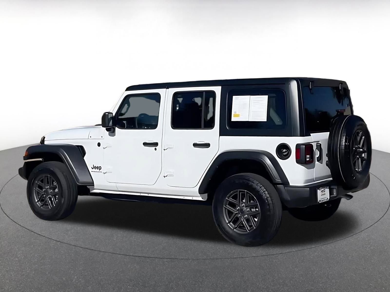 Thumbnail: 2025 Jeep Wrangler - 9