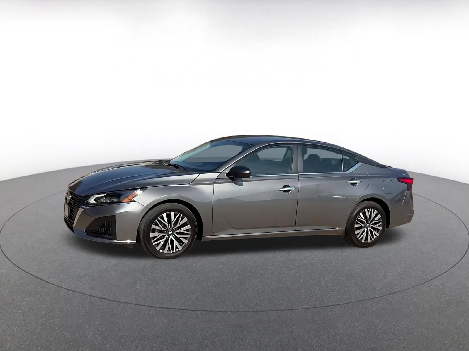 Thumbnail: 2025 Nissan Altima - 7