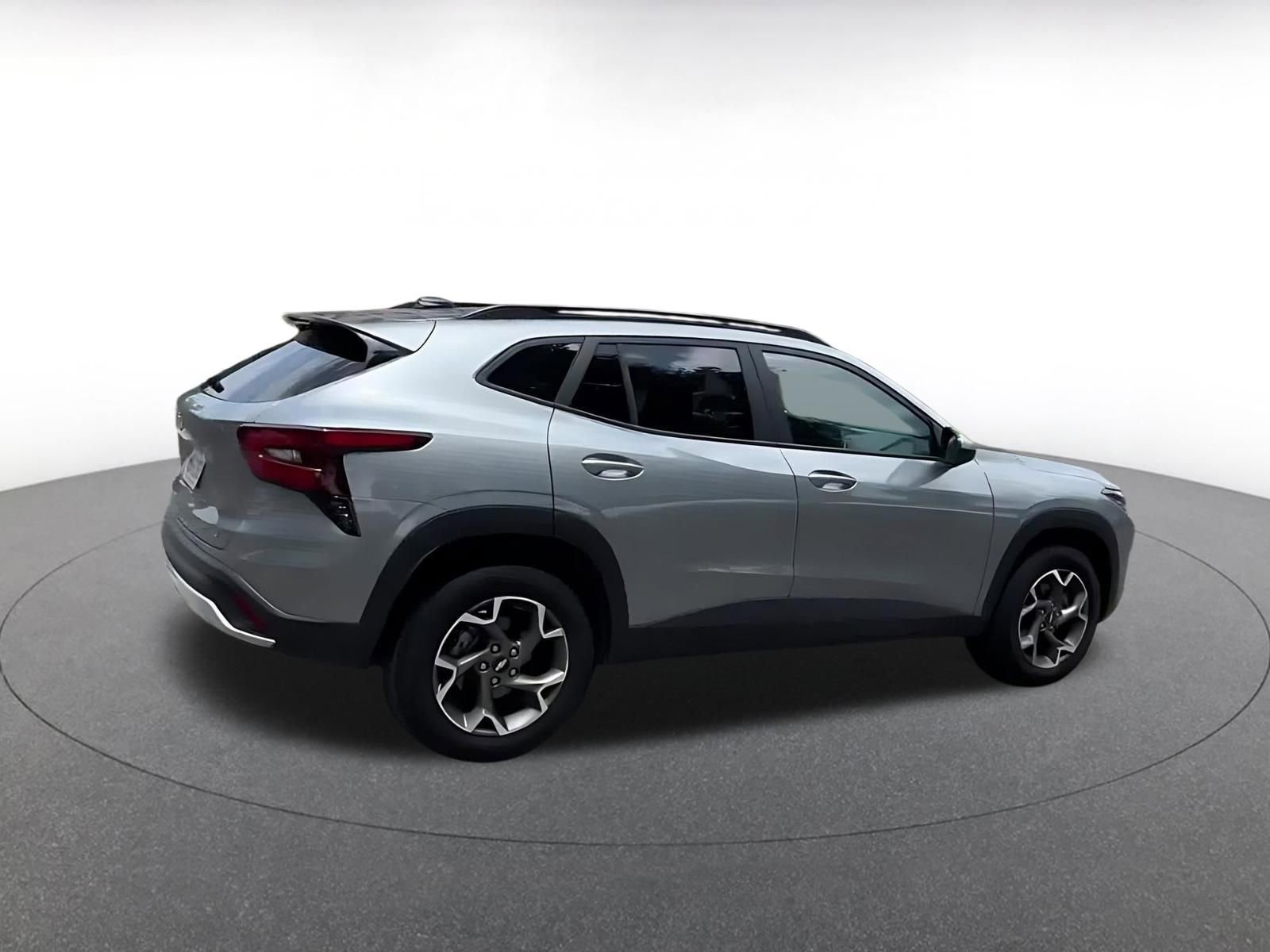 Thumbnail: 2025 Chevrolet Trax - 15
