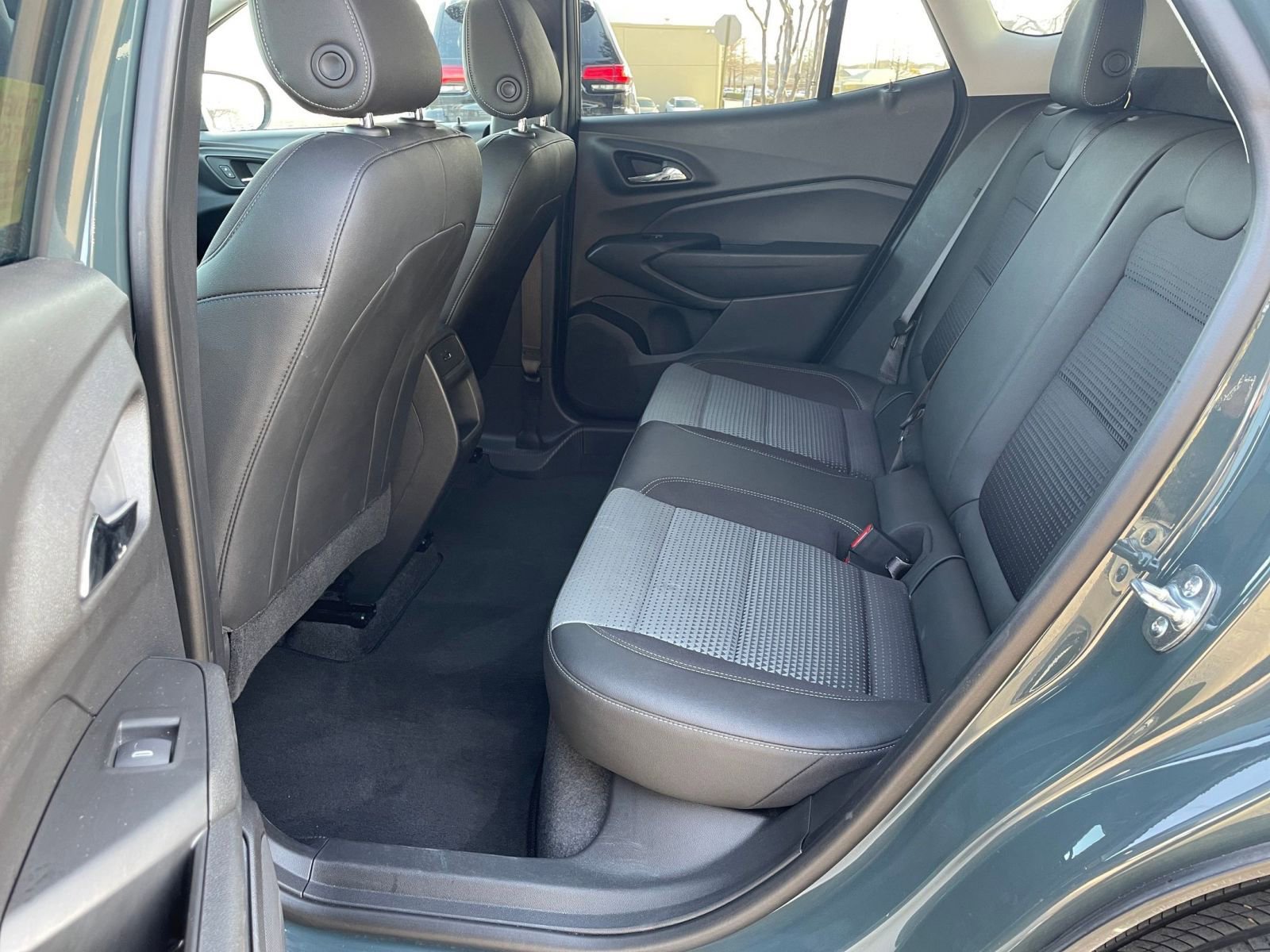 Thumbnail: 2025 Chevrolet Trax - 29