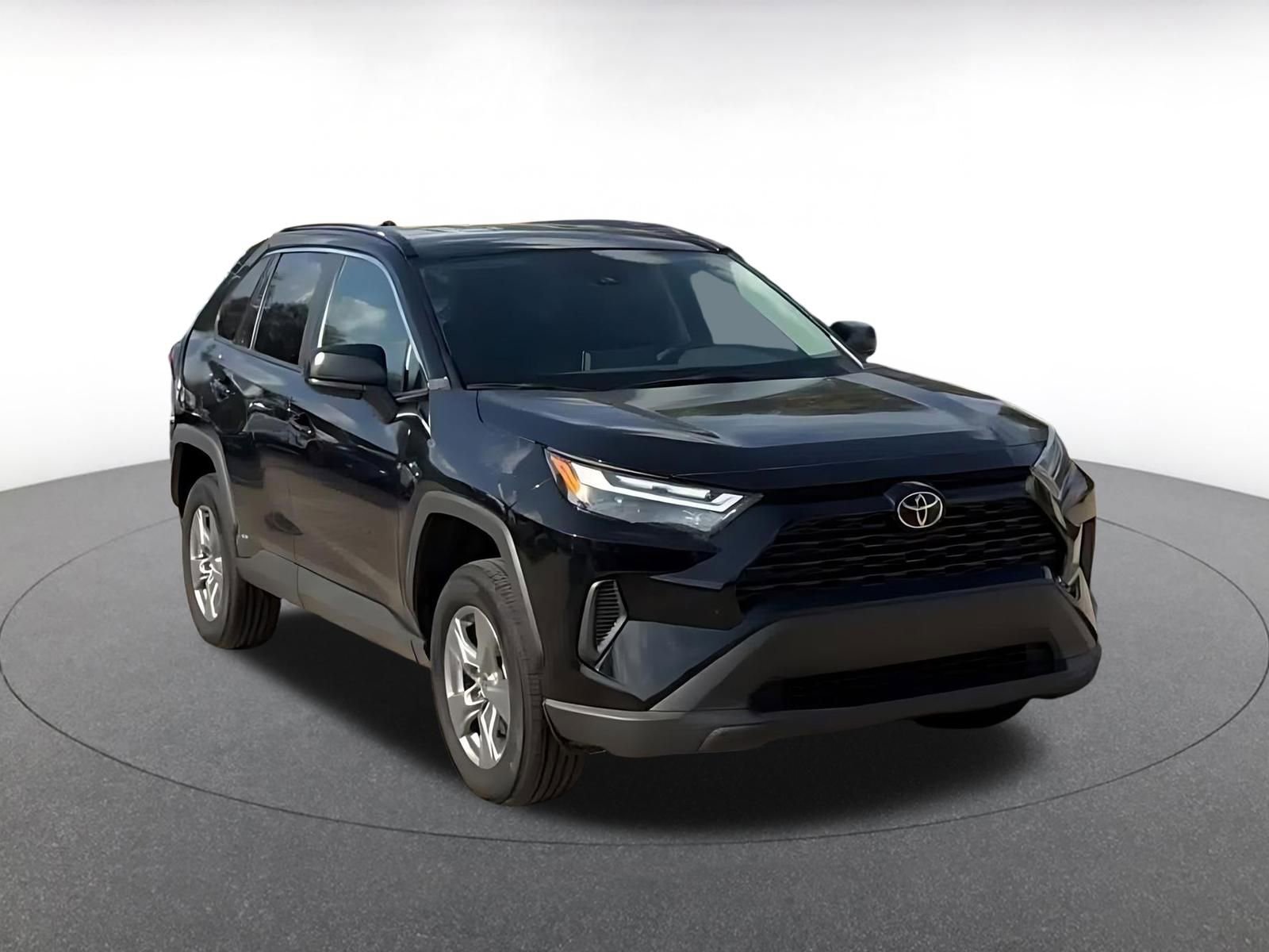 Thumbnail: 2025 Toyota RAV4 - 3