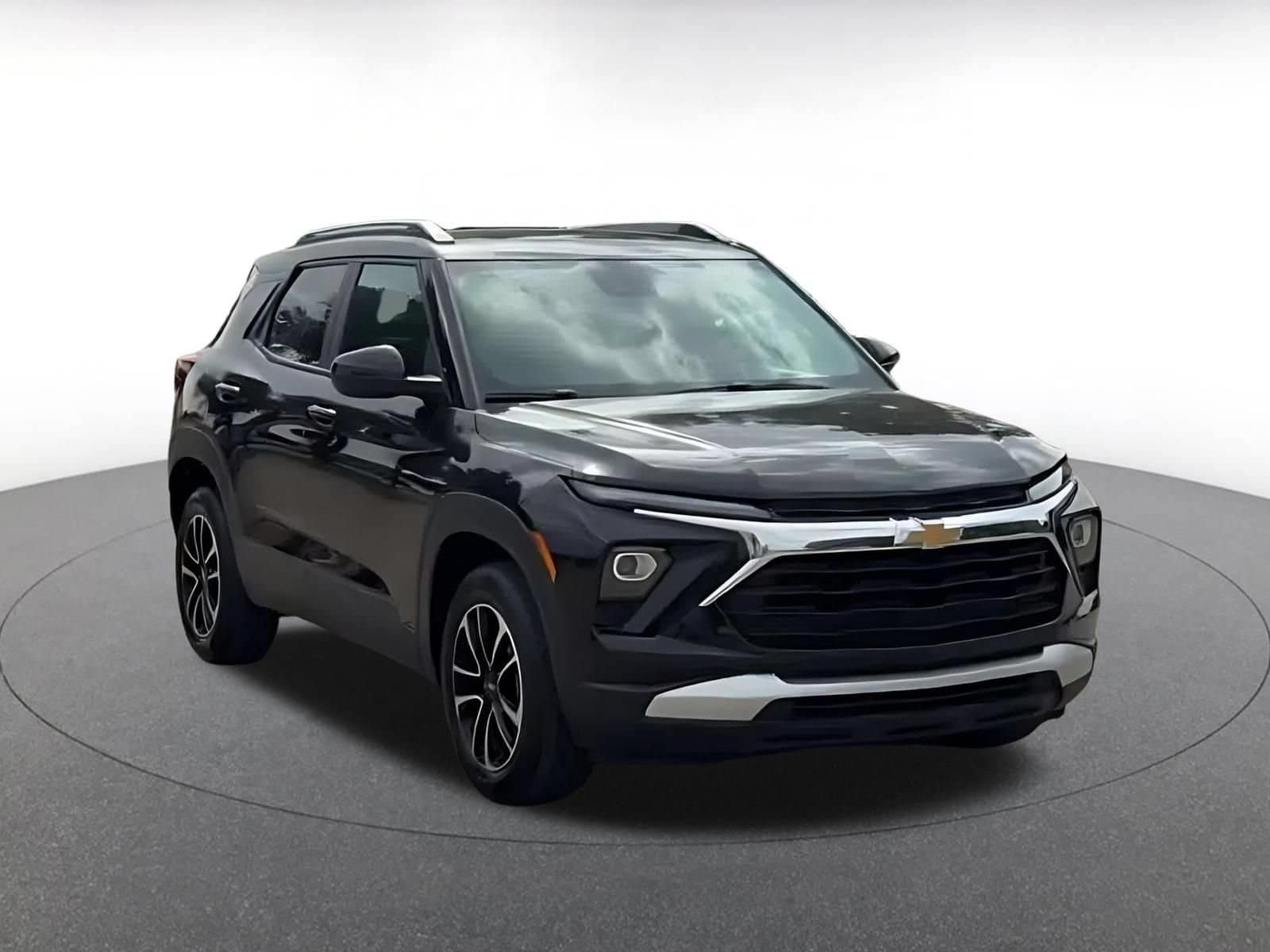 Thumbnail: 2025 Chevrolet TrailBlazer - 3