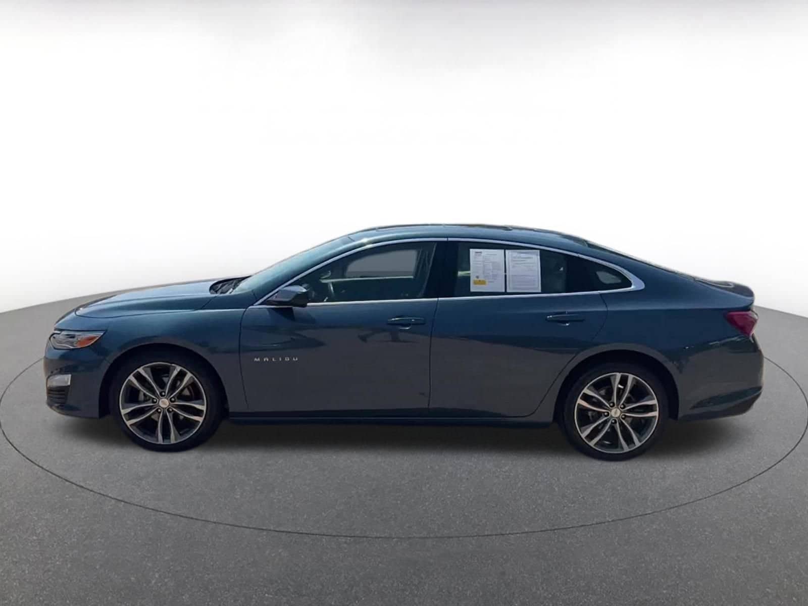 Thumbnail: 2024 Chevrolet Malibu - 9