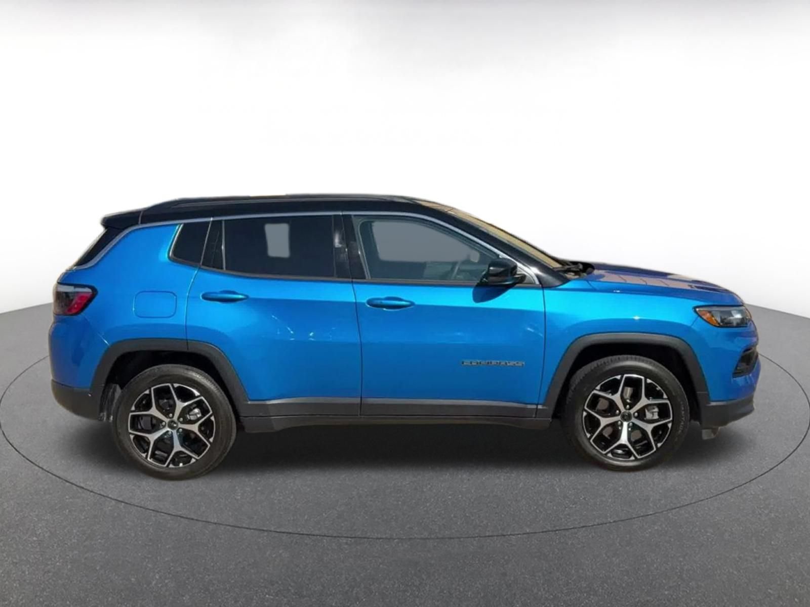 Thumbnail: 2025 Jeep Compass - 13