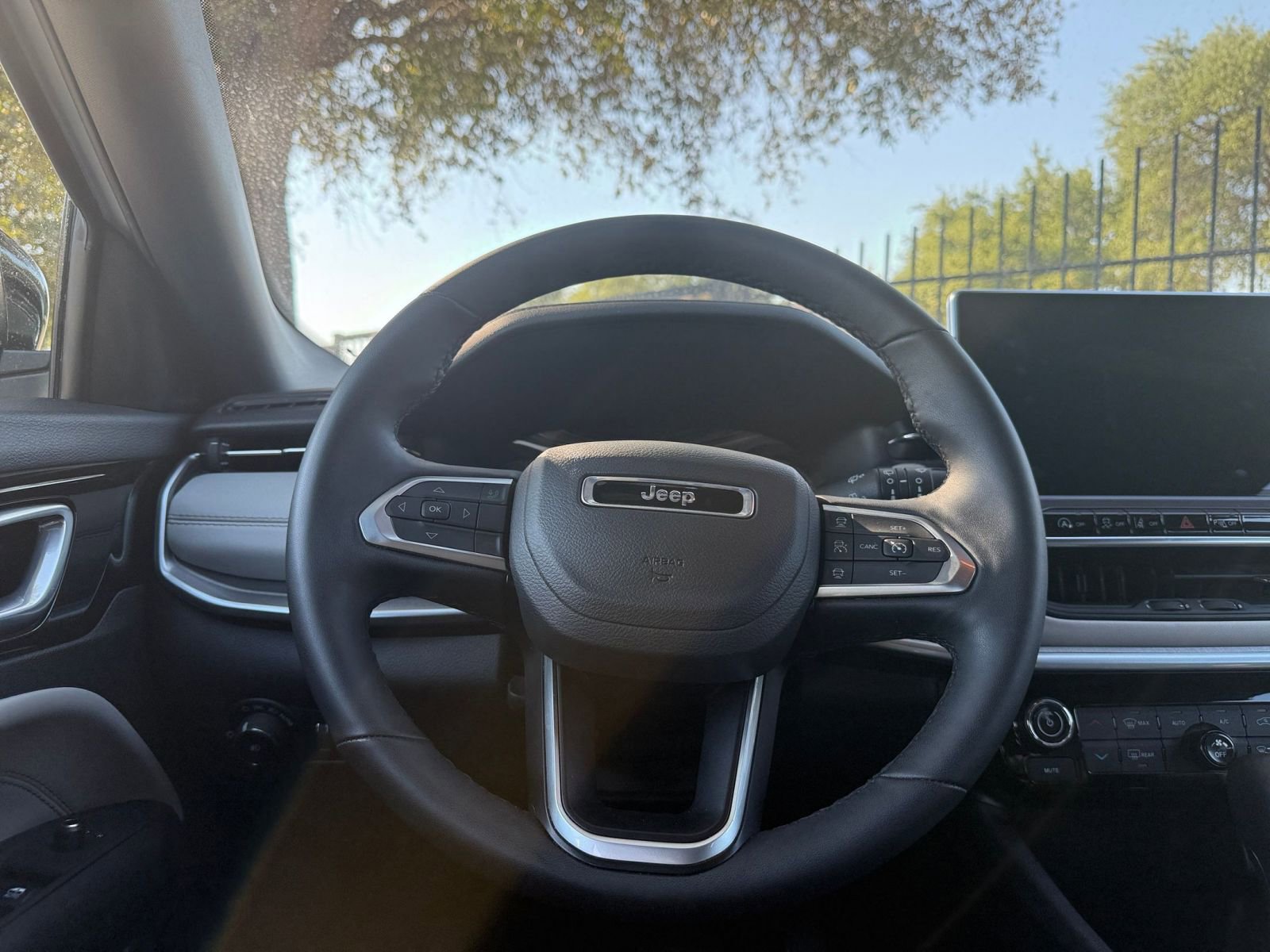 Thumbnail: 2025 Jeep Compass - 29