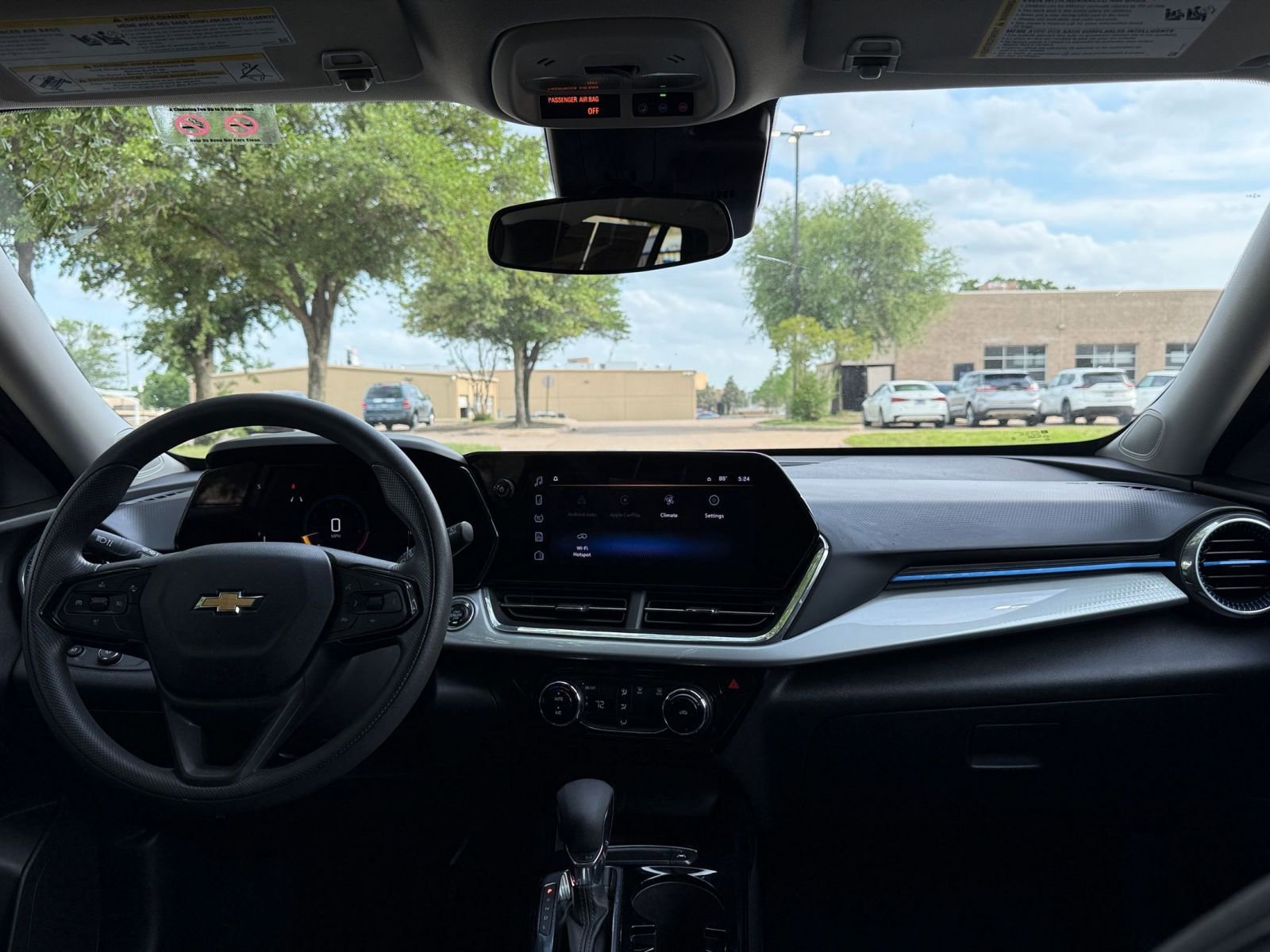 Thumbnail: 2025 Chevrolet Trax - 33