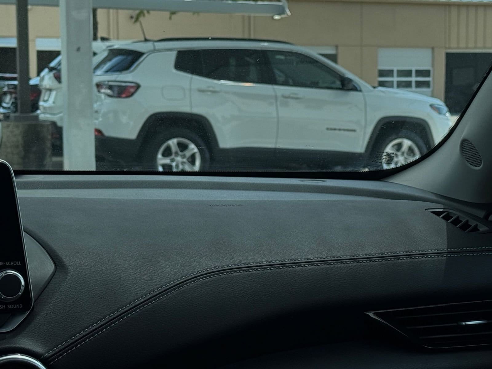 Thumbnail: 2024 Nissan Sentra - 17