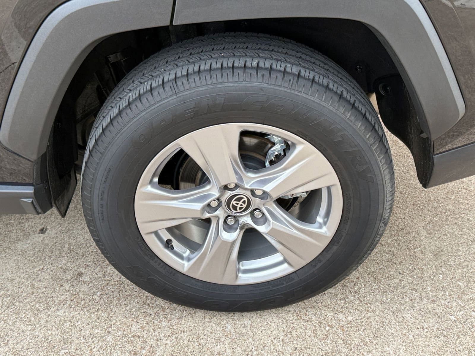 Thumbnail: 2025 Toyota RAV4 - 32