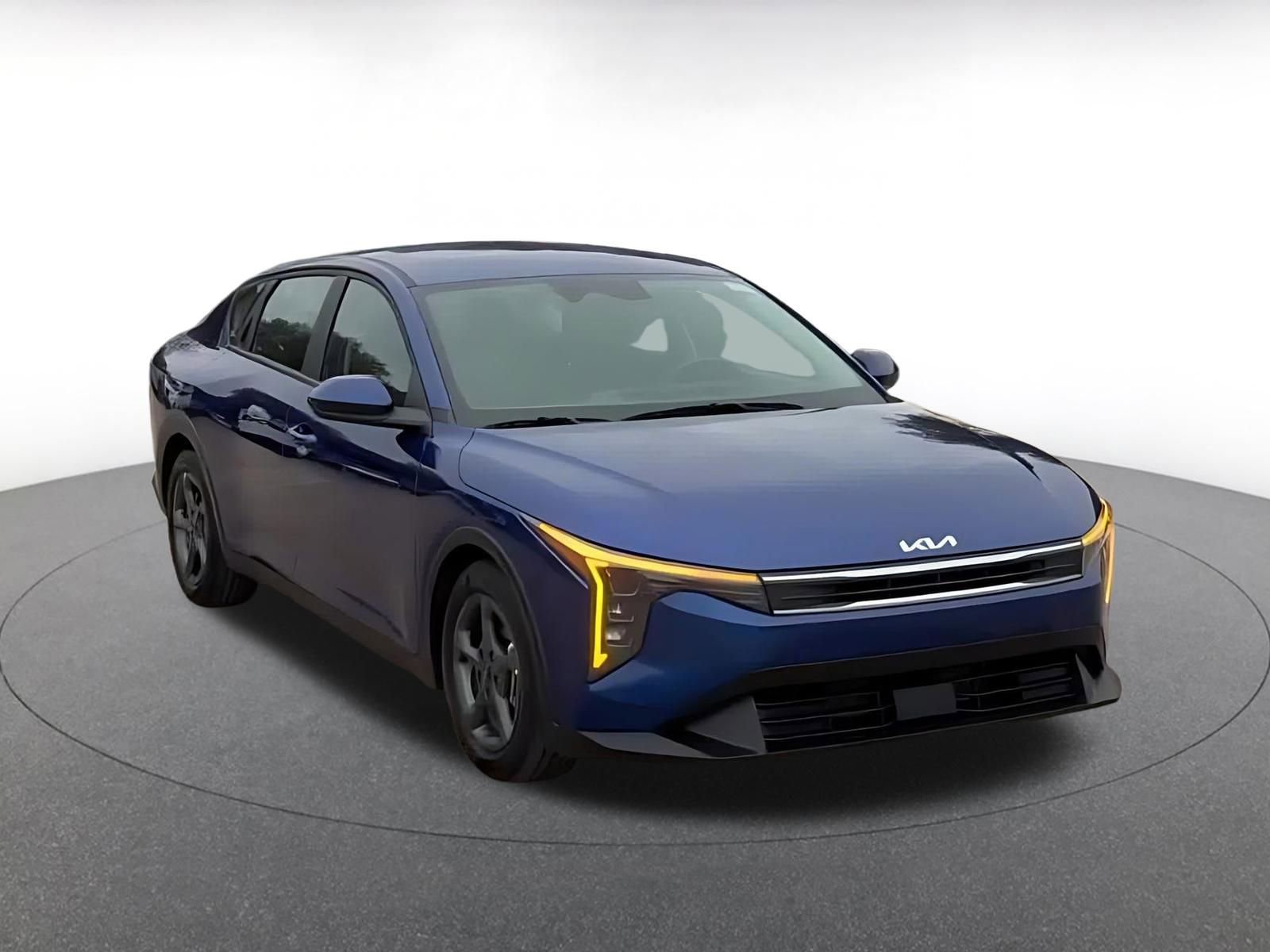 Thumbnail: 2025 Kia K4 - 3