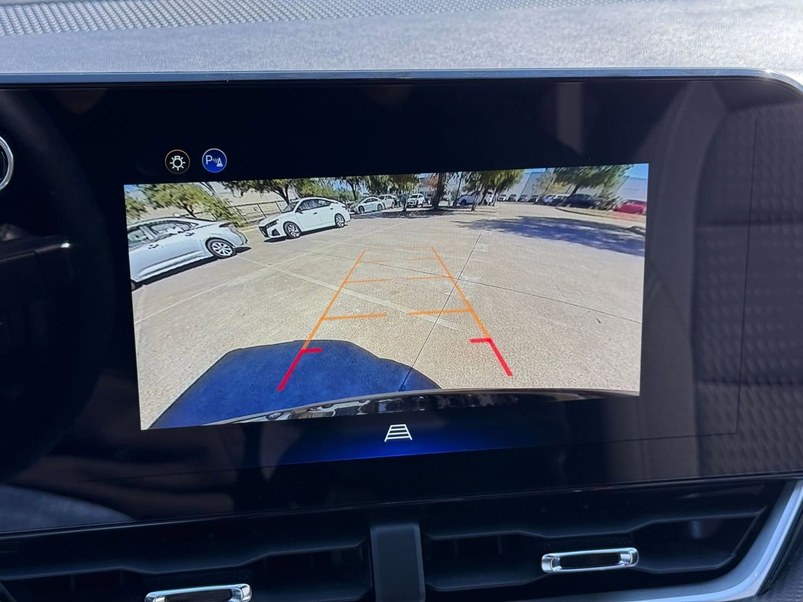 Thumbnail: 2025 Chevrolet Equinox - 17