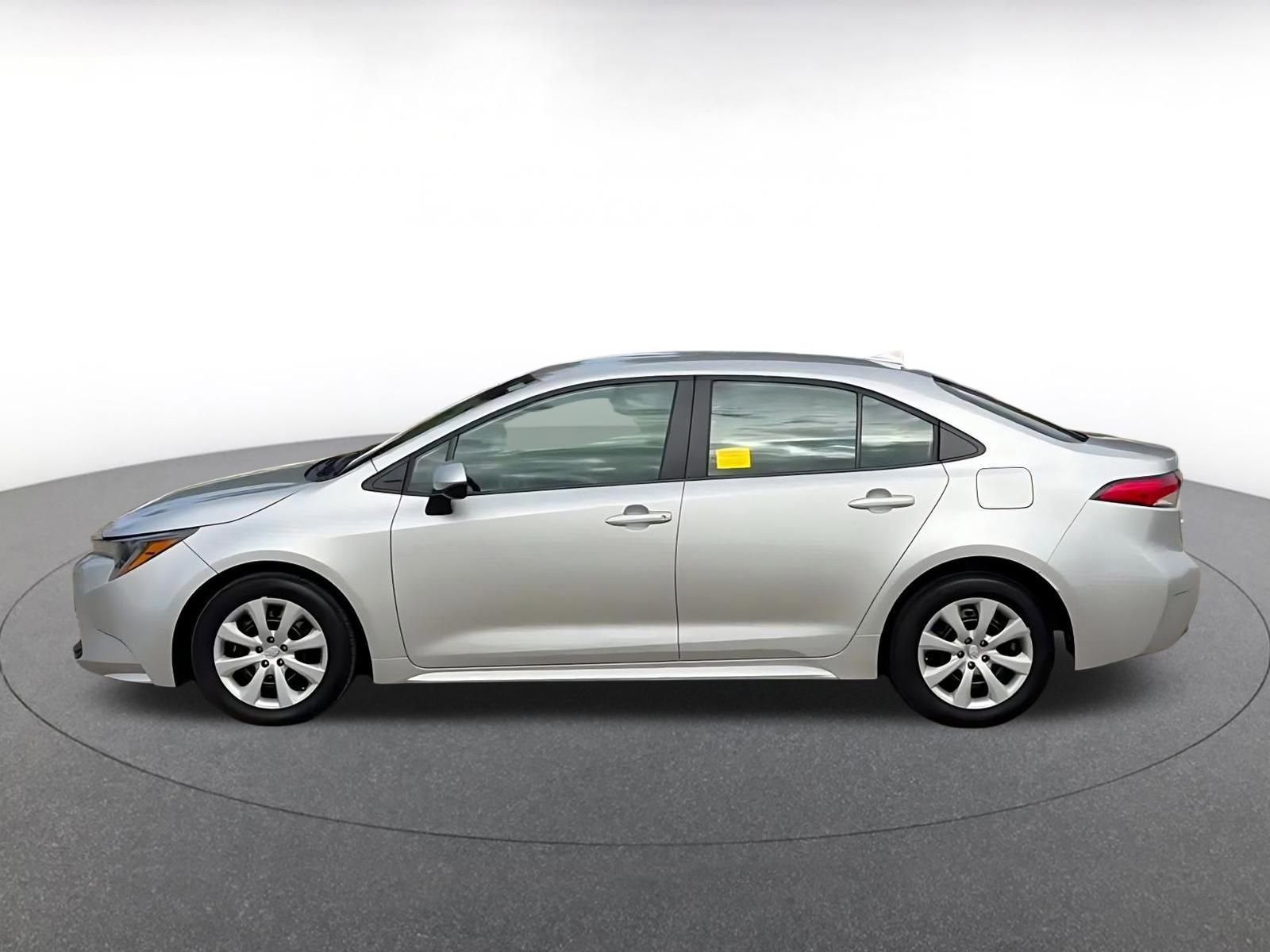 Thumbnail: 2025 Toyota Corolla - 9